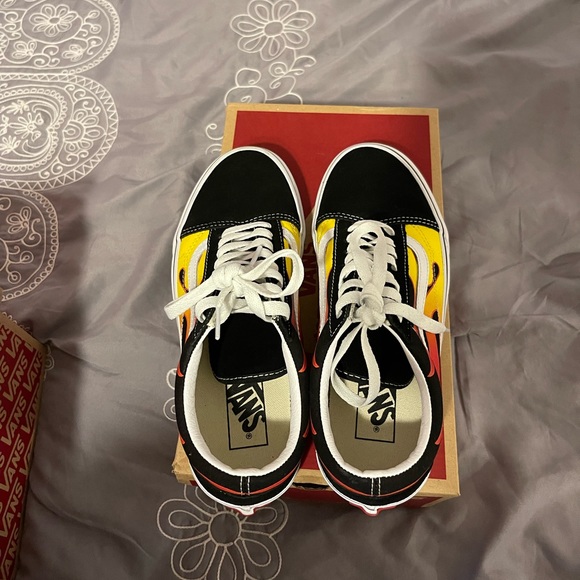 Vans Old Skool Flames Shoes - Picture 7 of 8